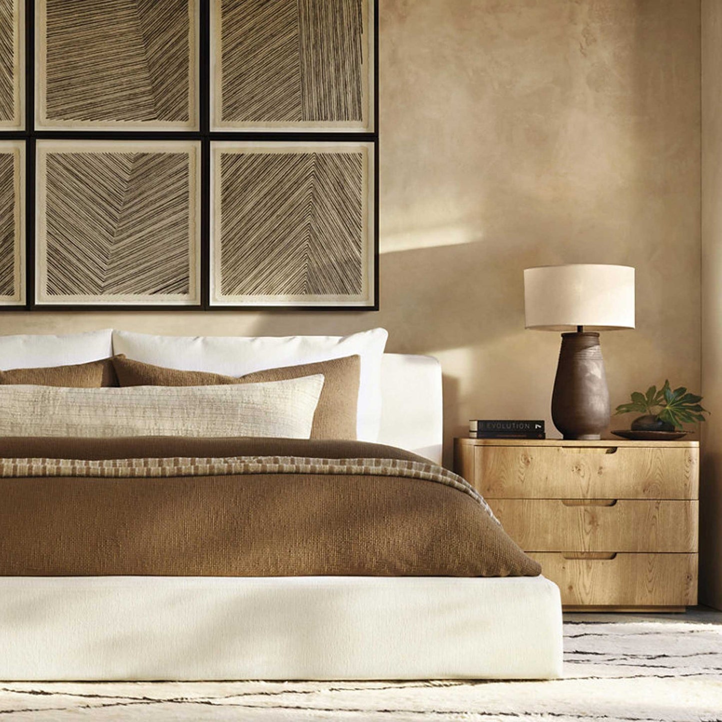 Anh Table Lamp | IONS DESIGN | Dubai | UAE