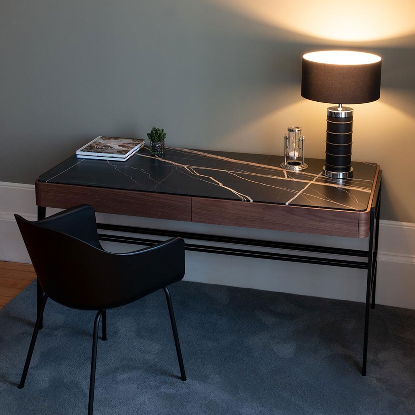 Desk Table Dubai | IONS DESIGN | Dubai | UAE