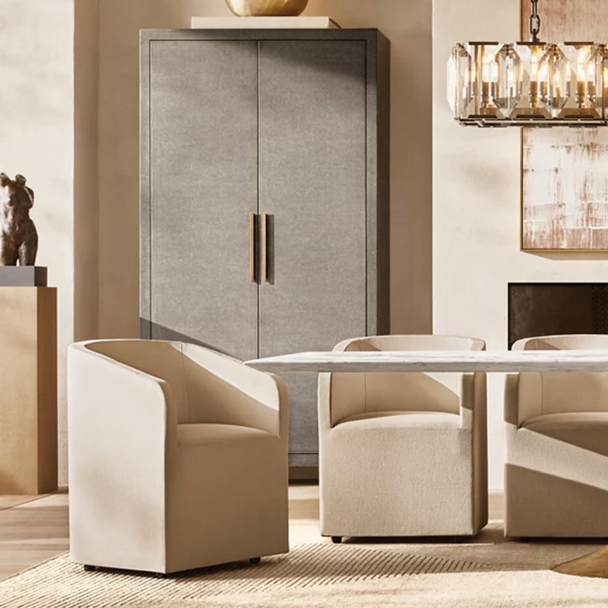 Gold Pedestal | IONS DESIGN | RH | Dubai | UAE