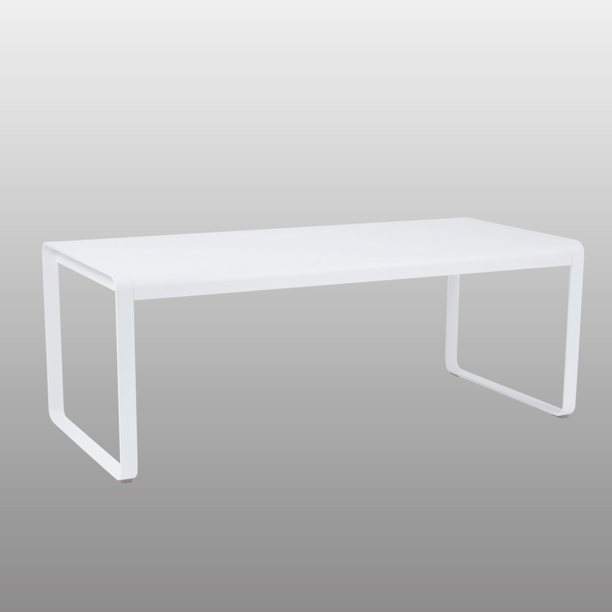 Outdoor Table | IONS DEIGN | Dubai | UAE