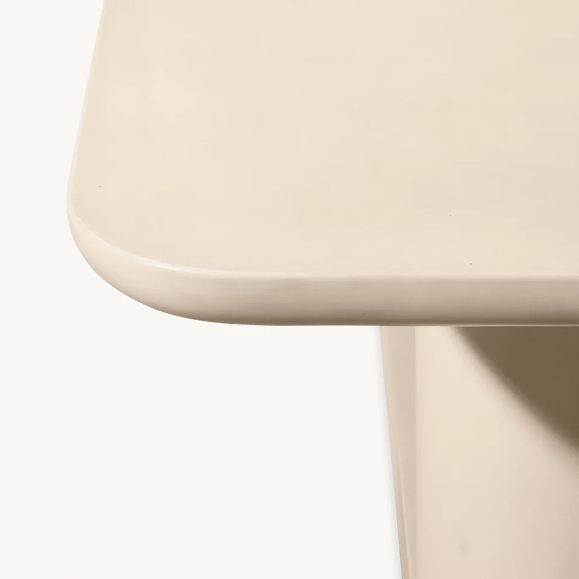 Pip Dining Table | IONS DESIGN | Dubai | UAE