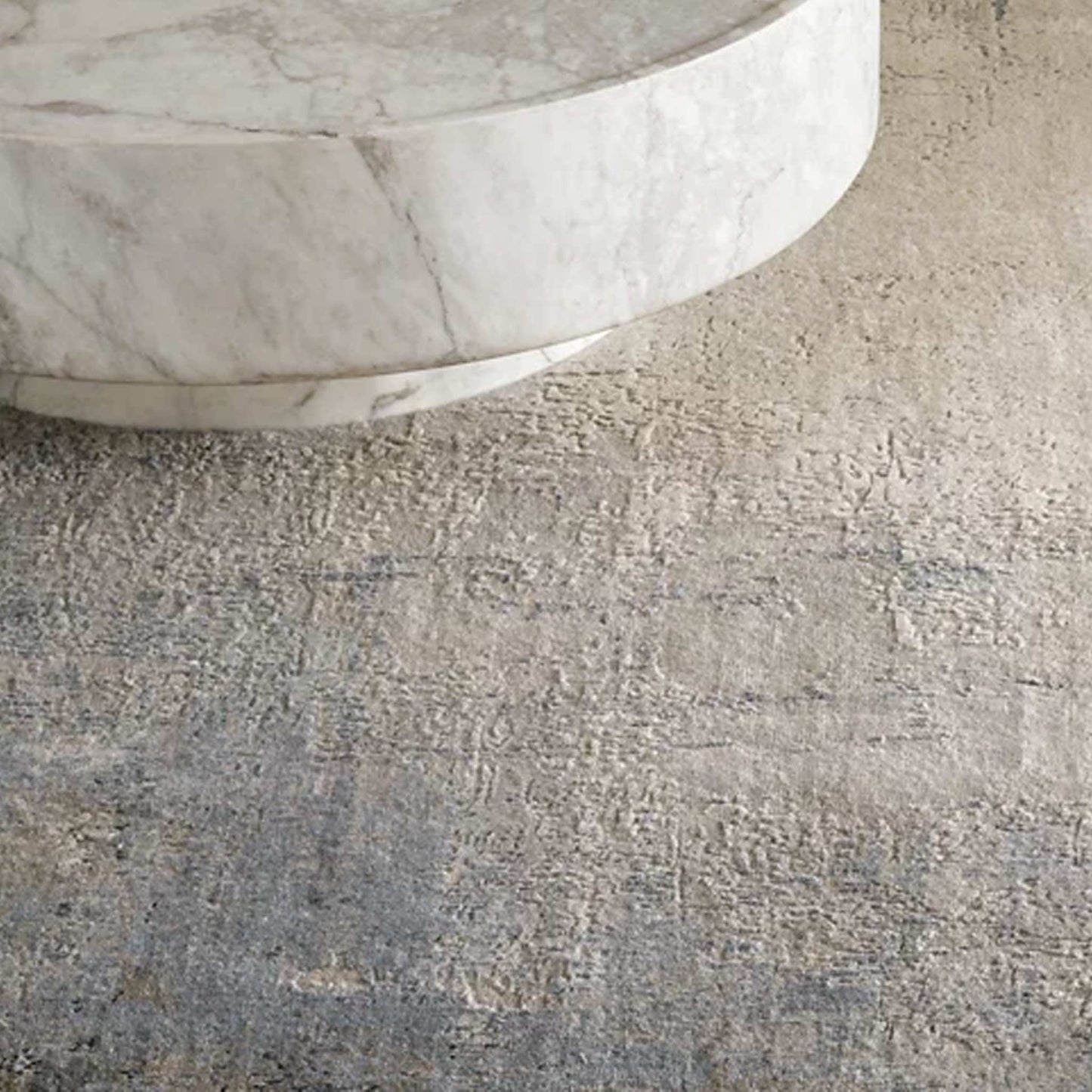 Blu Luxury Rug | IONS DESIGN | RH | Dubai | UAE