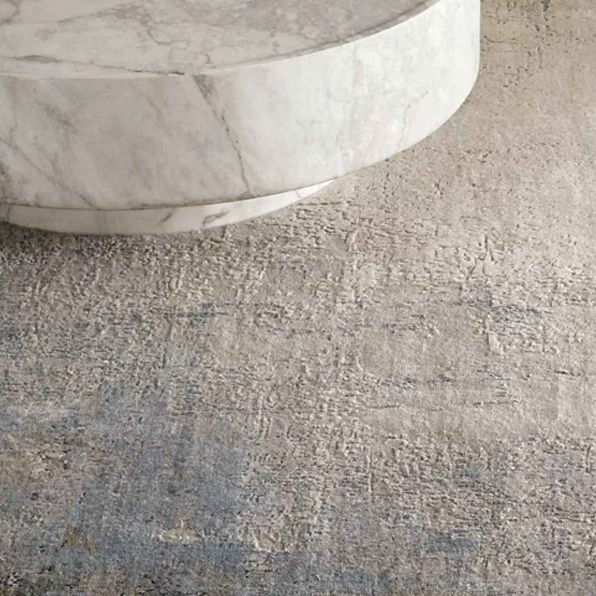 Blu Luxury Rug | IONS DESIGN | RH | Dubai | UAE