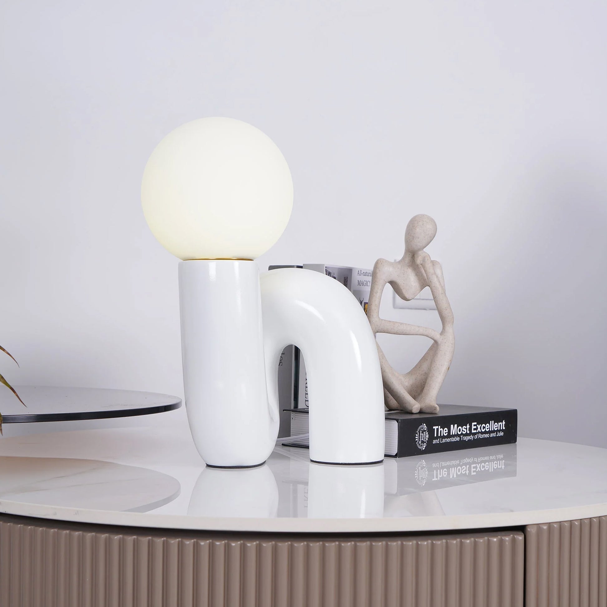 Cen Small Sculptural Table Lamp - IONS DESIGN | Dubai | UAE 