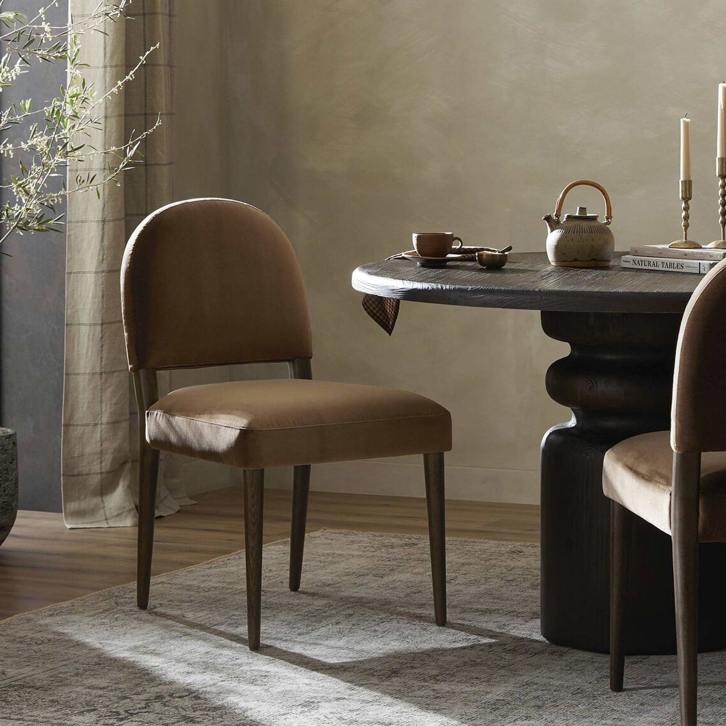 Dab Dining Chair | IONS DESIGN | Dubai | UAE
