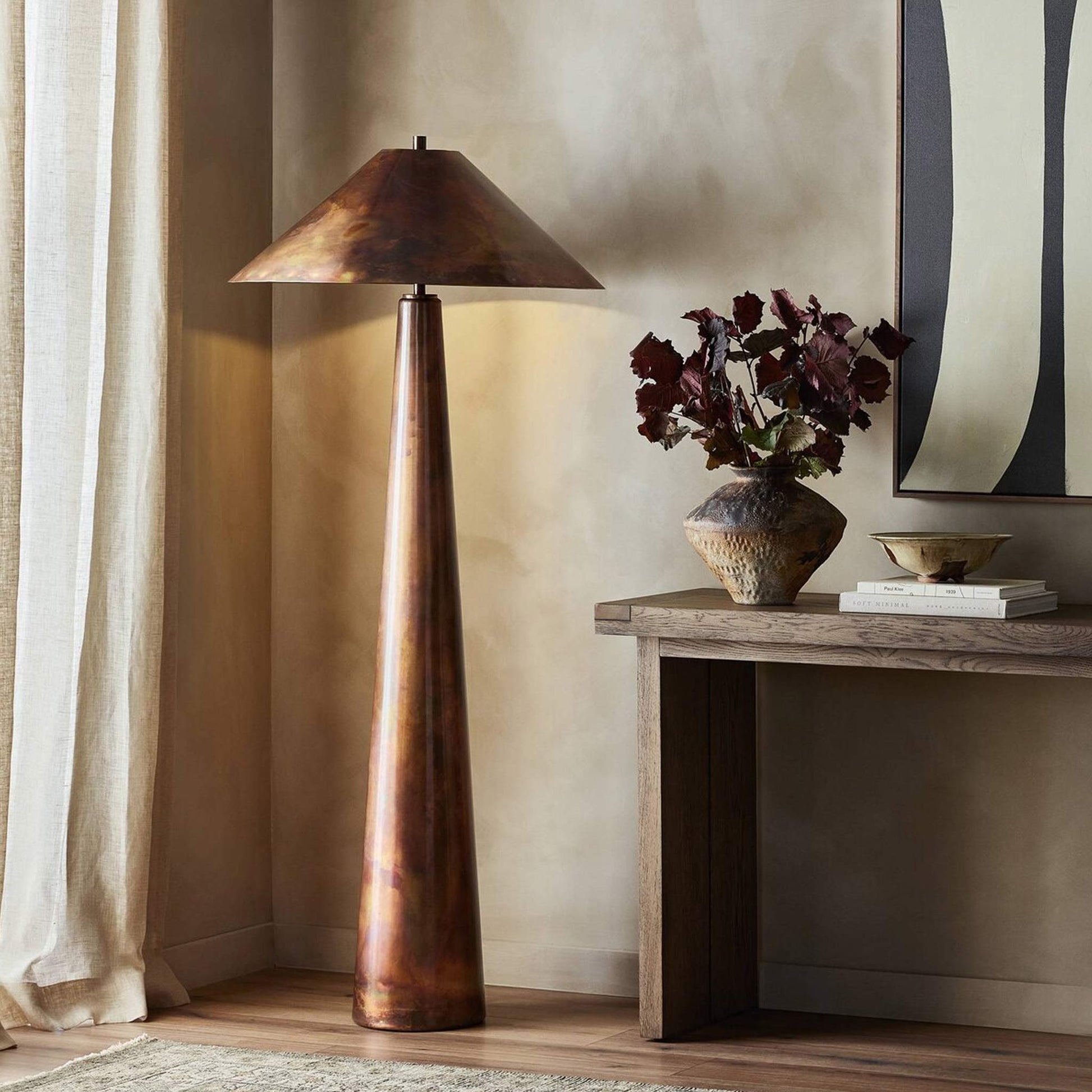 Floor Lamp UAE | IONS DESIGN | Dubai | UAE