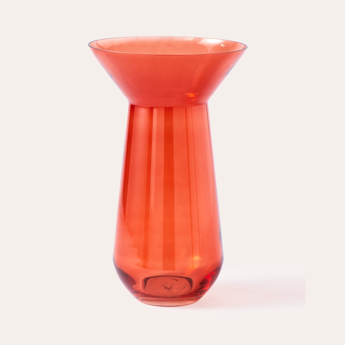 Glass Vase | IONS DESIGN | Dubai | Abu Dhabi | UAE | KSA