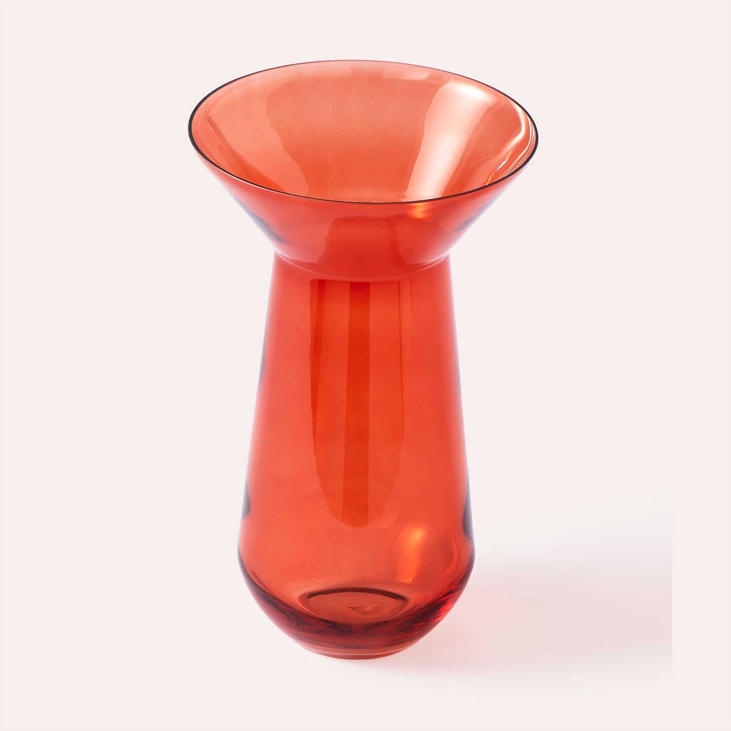 Glass Vase | IONS DESIGN | Dubai | Abu Dhabi | UAE | KSA