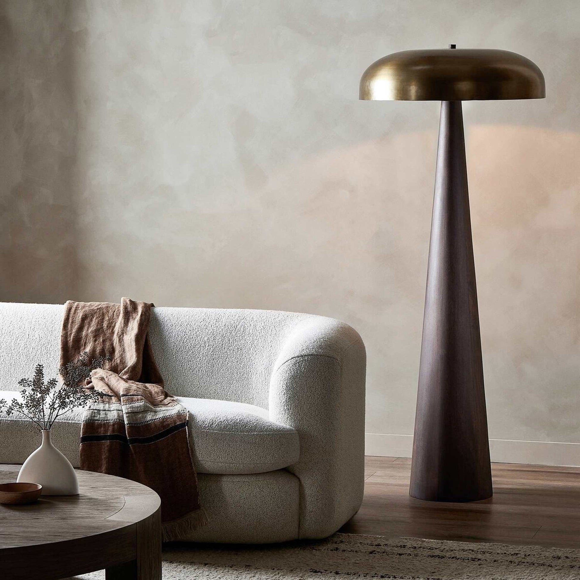 Led Floor Lamp | IONS DESIGN | Dubai | UAE
