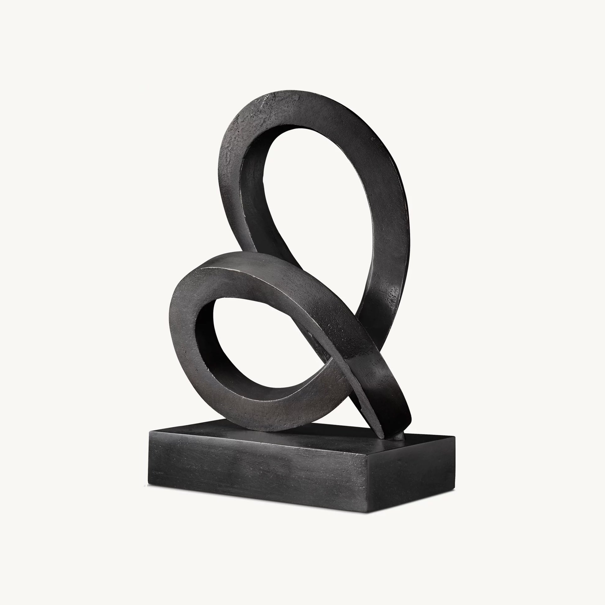 Lup Sculpture | IONS DESIGN | RH | Dubai | UAE
