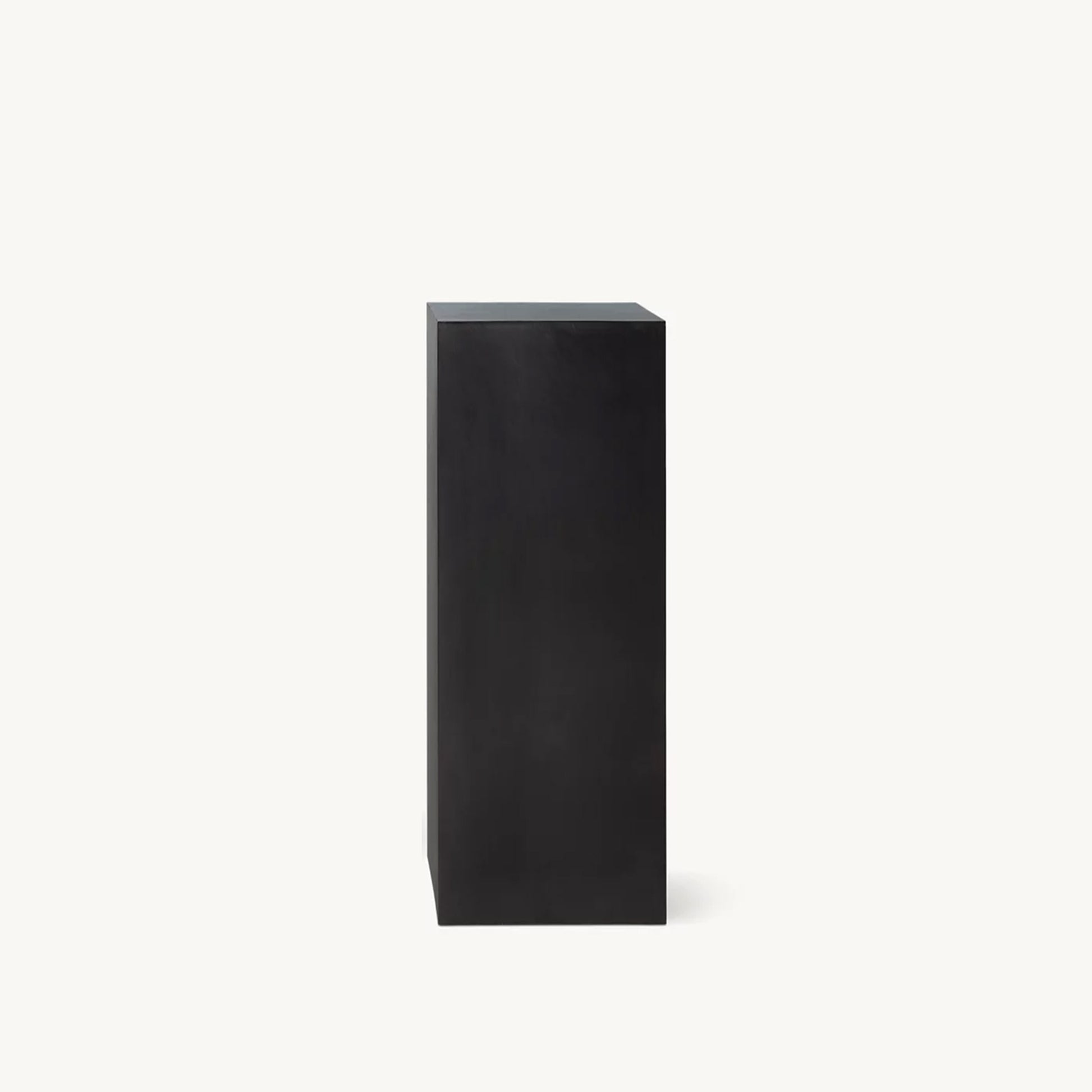 Metal Plinth | IONS DESIGN | RH | Dubai | UAE