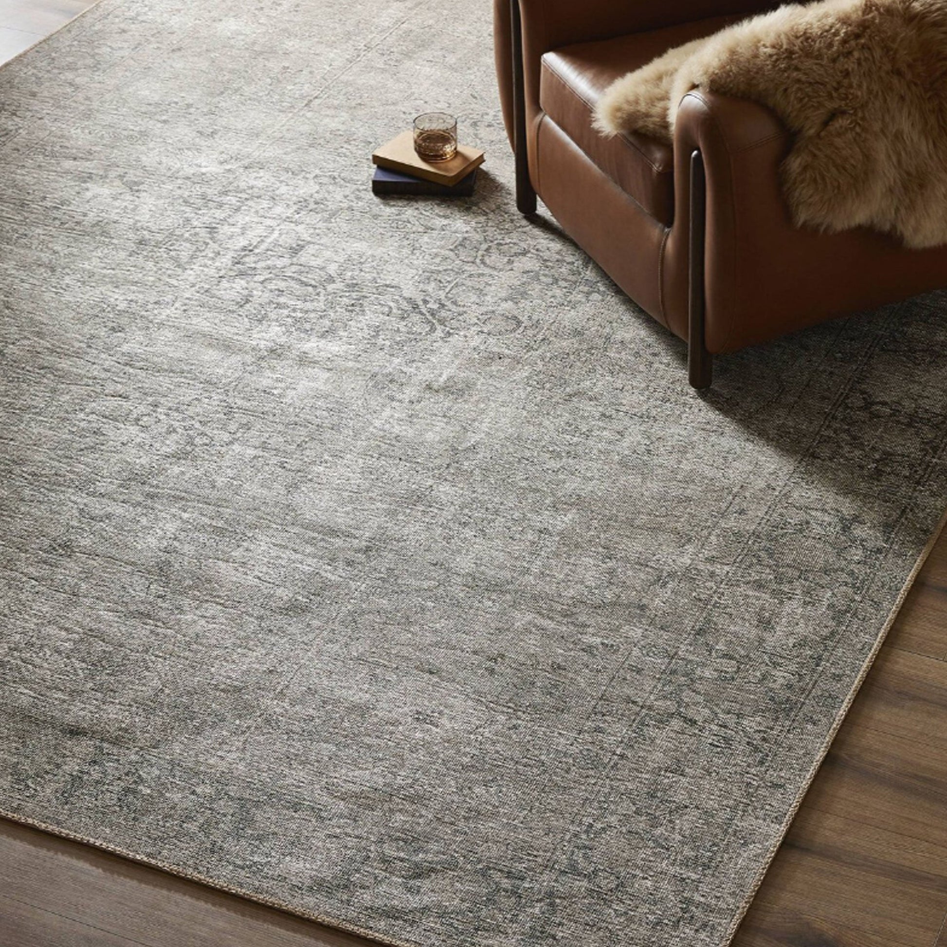 Ann versatile vintage Rug | IONS DEIGN | Dubai | UAE